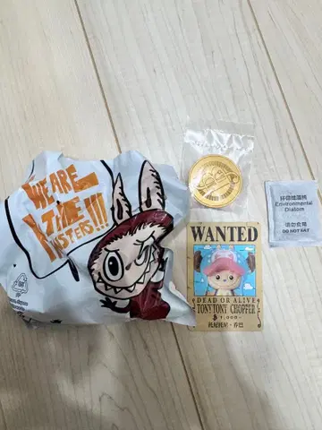 POPMART ONE PIECE x LABUBU 콜라보 초파