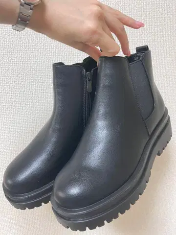 [ 최종 가격 ] 미사용 새상품 앵클부츠 사이드 지퍼 부착