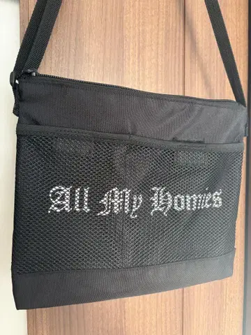 ZORN All My Homies 숄더백 블랙