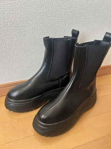 통굽 블랙 사이드 고어 부츠
