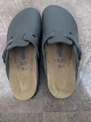 BIRKENSTOCK 블랙 사보 클로그 샌들 37