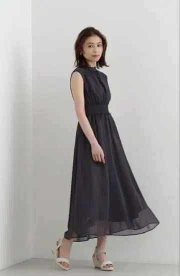 NATURAL BEAUTY BASIC _허리 셔링 양류 원피스 S