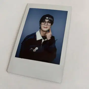 ASC2NT 레온 폴라로이드