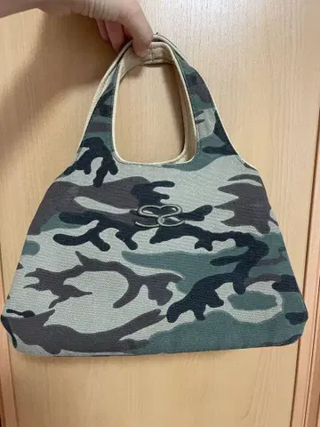 카모 패턴 핸드백