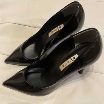 블랙 스틸레토 하이힐
