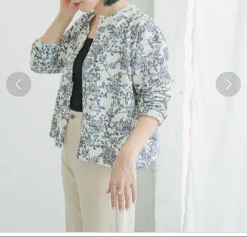 자카드 프린트 가디건