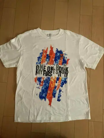 ONE OK ROCK VS 라이브 티셔츠 L 사이즈