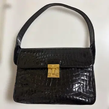 블랙 크로커다일 패턴 핸드백