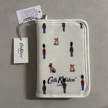 Cath Kidston 캐스키드슨 여권 케이스