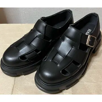 하루타 청키 밑창 글루카 로퍼 가죽 신발 블랙