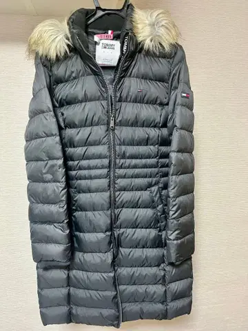 TOMMY JEANS 후드 부착 롱 다운 코트 블랙