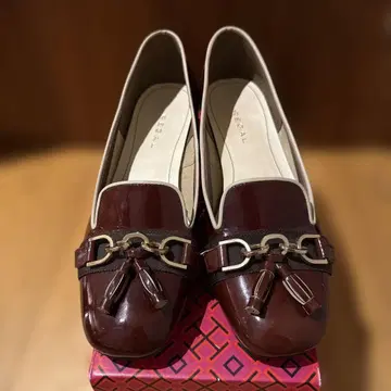 [ 새상품급 ] REGAL 24.5cm 버건디 로퍼 타입 펌프스