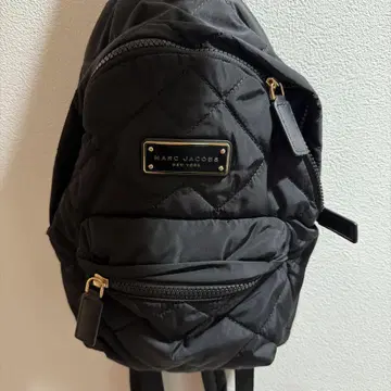 MARC JACOBS 블랙 퀼팅 백팩