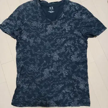 Armani Exchange 네이비 꽃무늬 T셔츠 S 아르마니 익스체인지