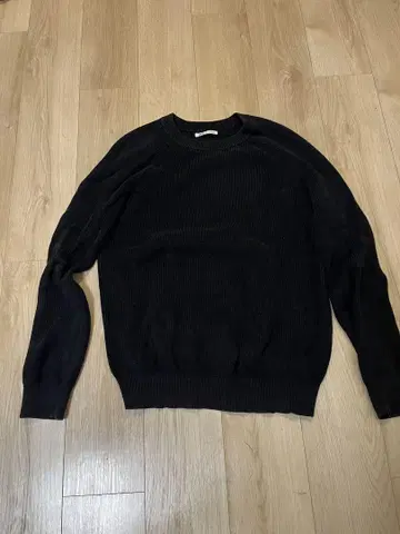 ZARA 블랙 크루넥 니트 US M 사이즈