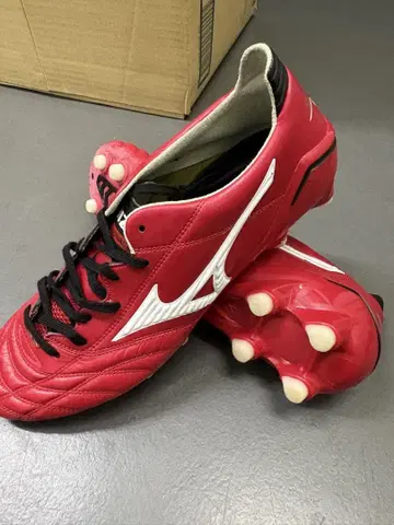 미즈노 모렐리아 네오 축구 스파이크 레드