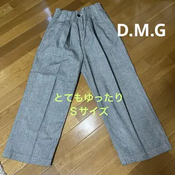 도밍고 실루엣이 귀여운 면린넨 소재로 착용감이 좋은 글렌체크 팬츠