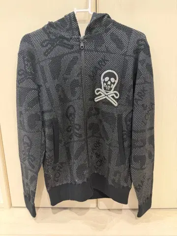 선착순 가격 인하 MARK & LONA 스컬 디자인 후드티 44