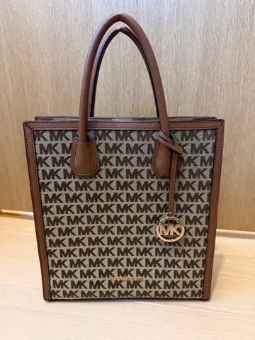 MICHAEL KORS MK 로고 핸드백