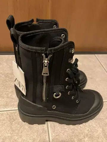 ZARA 블랙 하이컷 부츠 블랙 사이즈 36