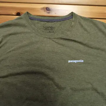 patagonia 올리브 그린 T셔츠