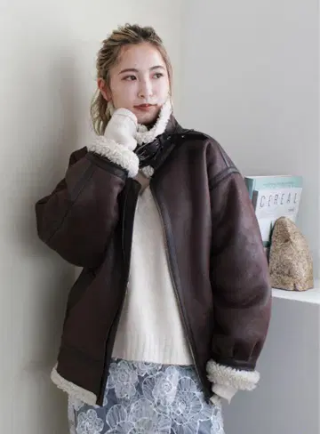 브라운 인조 가죽 보아 자켓
