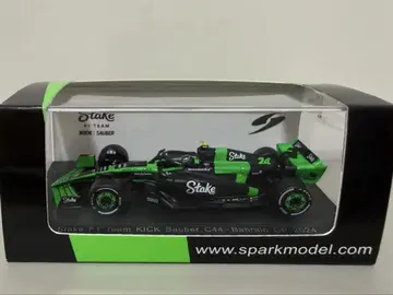 spark Stake F1 Sauber C44 Zhou #24 1/64