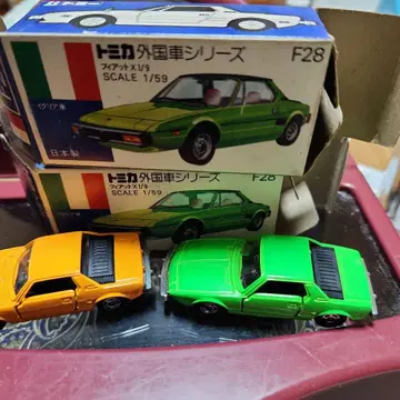 초기 파랑 상자 토미카 FIAT
