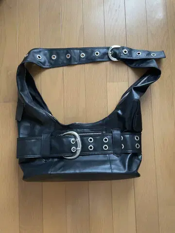 Y2K, 헤이세이 갸루, 00s 숄더백