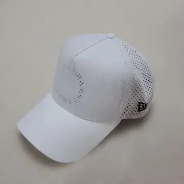 NEW ERA 화이트 메쉬 캡