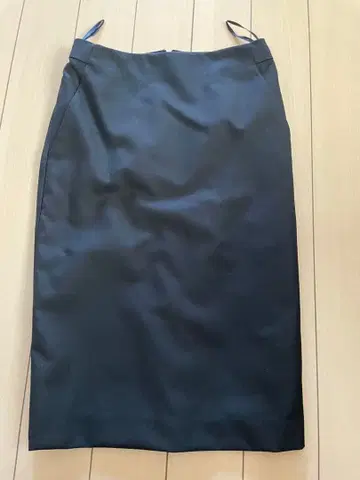 미사용 유니클로 카린느 울 블렌드 타이트 스커트 S 블랙