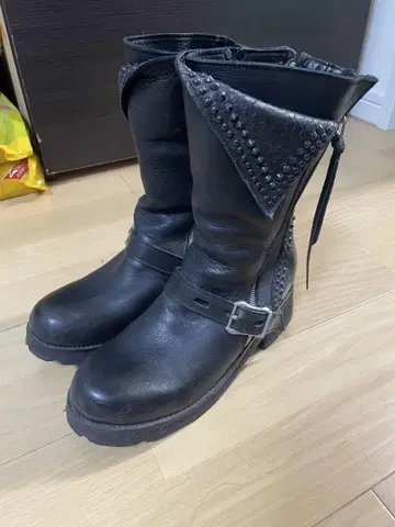 [ 새상품급 ] 케무리 미들 부츠