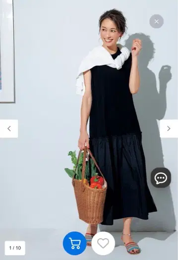 슬리브리스 블랙 플레어 스커트