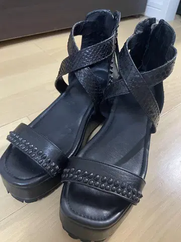 [ 새상품급 ] 케리 샌들