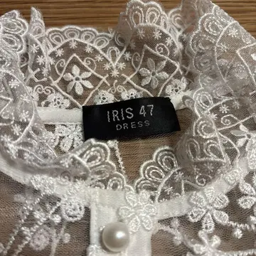 IRIS 47 레이스 탈부착 카라 화이트 금자채씨