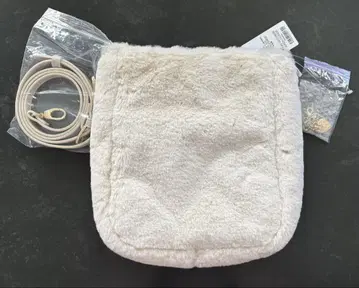 러브러리 바이 페이 인조 모피 숄더 백