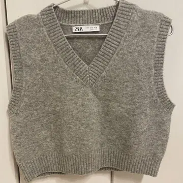 ZARA 그레이 V넥 니트 베스트 S 사이즈