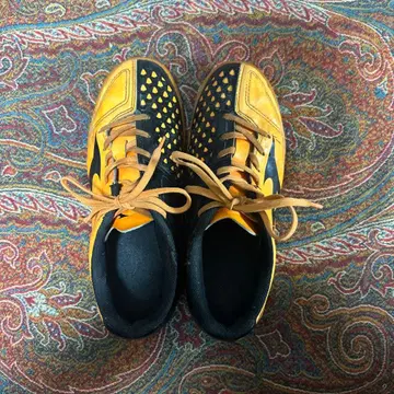 Mizuno Ignitus 축구화 블랙/노랑