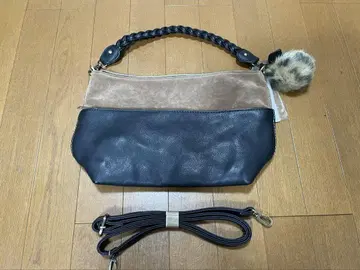 ikka 가죽풍 숄더백