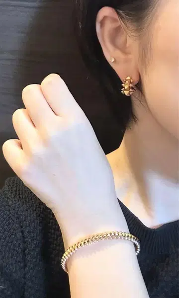 귀걸이 확인