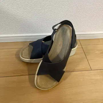 ECCO 샌들