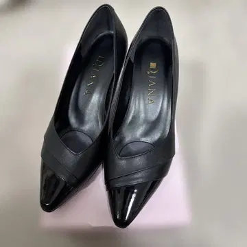 DIANA 블랙 하이힐 스틸레토