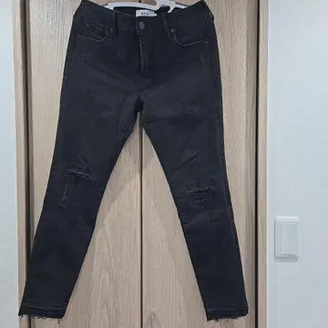 AZUL 블랙 스키니 데님 데미지 가공