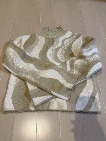 Eaphi hi gradation wavde knit