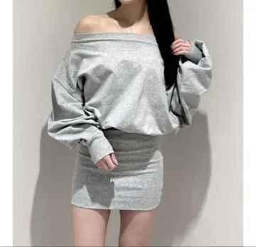 도킹 오프숄더 맨투맨 원피스