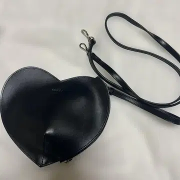 [ 미사용 ] 오데트 에 오딜 한정판 YAHKI 하트형 백