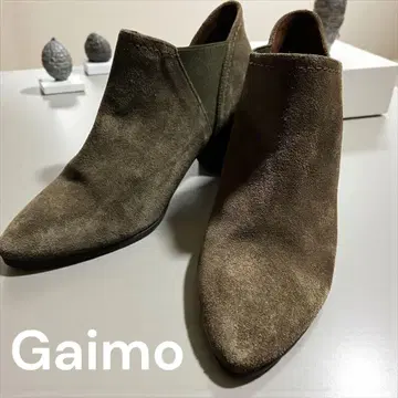 Gaimo 가이모 올리브 그린 스웨이드 부티