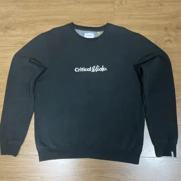 Critical Slide 블랙 트레이닝복 M 사이즈