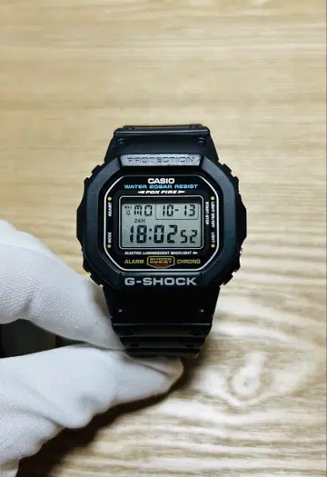 CASIO G-SHOCK DW-5600E 디지털 시계