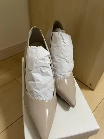 REZOY 베이지 하이힐 펌프스 22.5cm 가격 인하